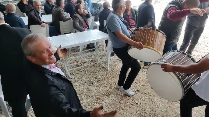 Davulcu zurnacı ekibi